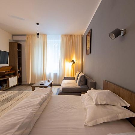Central Place Apartment Timisoara 2 Timişoara Exterior foto