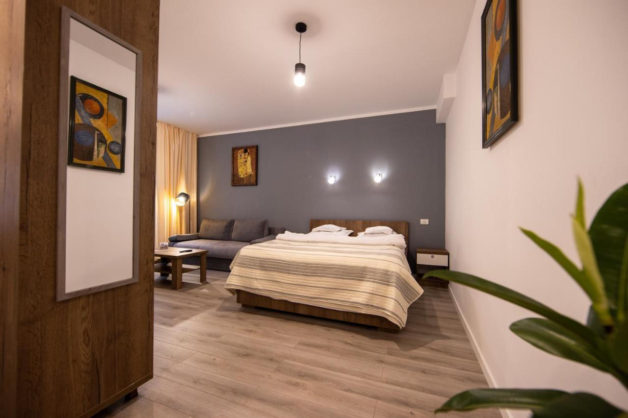 Central Place Apartment Timisoara 2 Timişoara Exterior foto