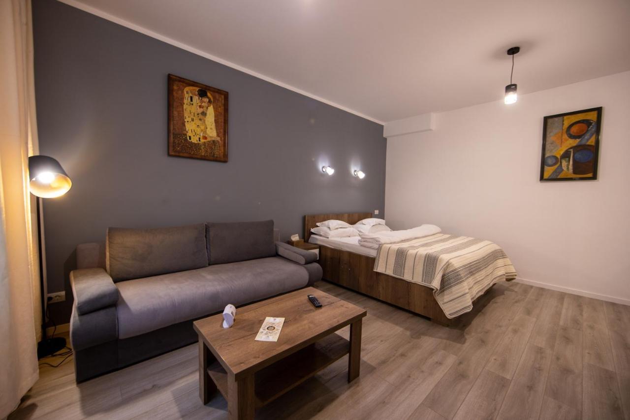 Central Place Apartment Timisoara 2 Timişoara Exterior foto