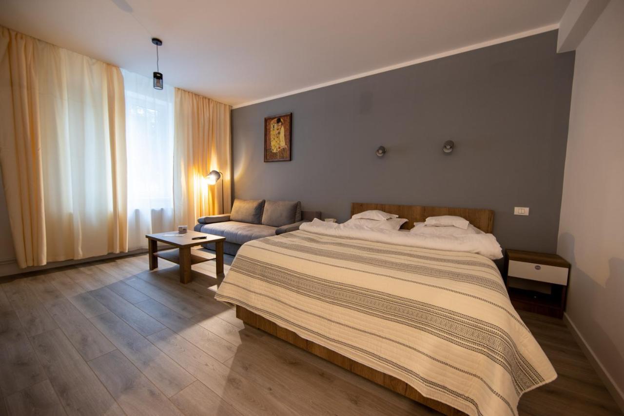 Central Place Apartment Timisoara 2 Timişoara Exterior foto